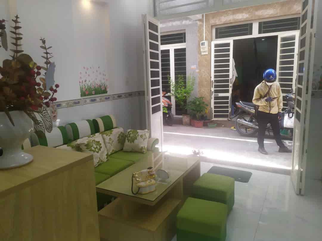 Tặng kèm nội thất bán nhanh nhà gần ngã tư Phước Lý, giá 850 triệu
