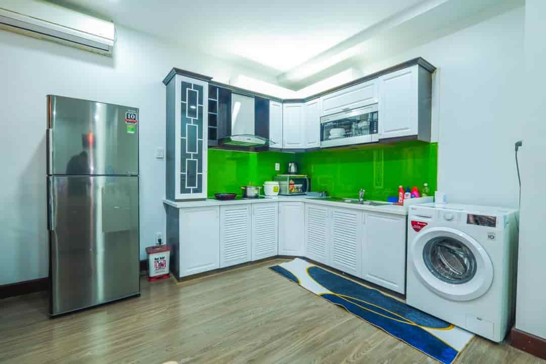 Bán nhà mặt ngõ 5 tầng, 6 tỷ 4, 32m2 tại phố Hào Nam, Cát Linh, phường Ô Chợ Dừa vị trí hiếm, nhà mới sửa