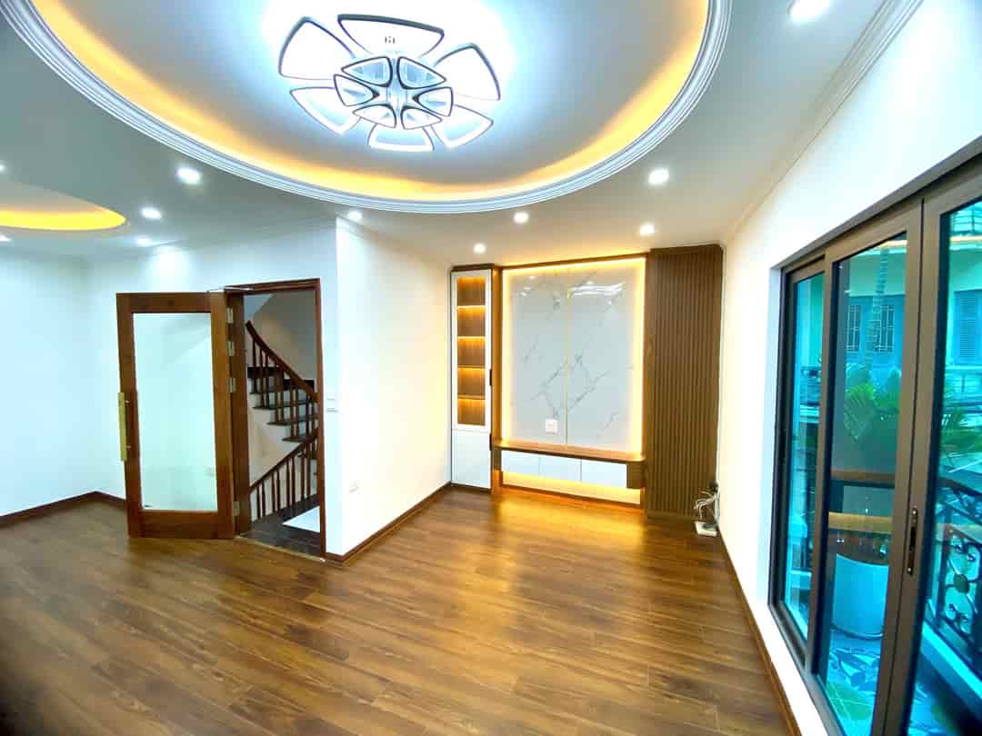 Bán nhà phố Ngọc Hà 5t, 30m2, mt 4,7m gần ô tô, ngõ thẳng tắp, ở ngay, chỉ 5,3 tỷ