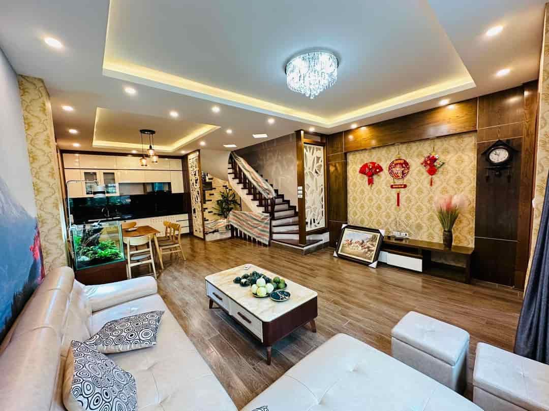 Cù Chính Lan 45m2 ô tô tránh, 5 tầng, mặt tiền 5.3m giá 15 tỷ Thanh Xuân