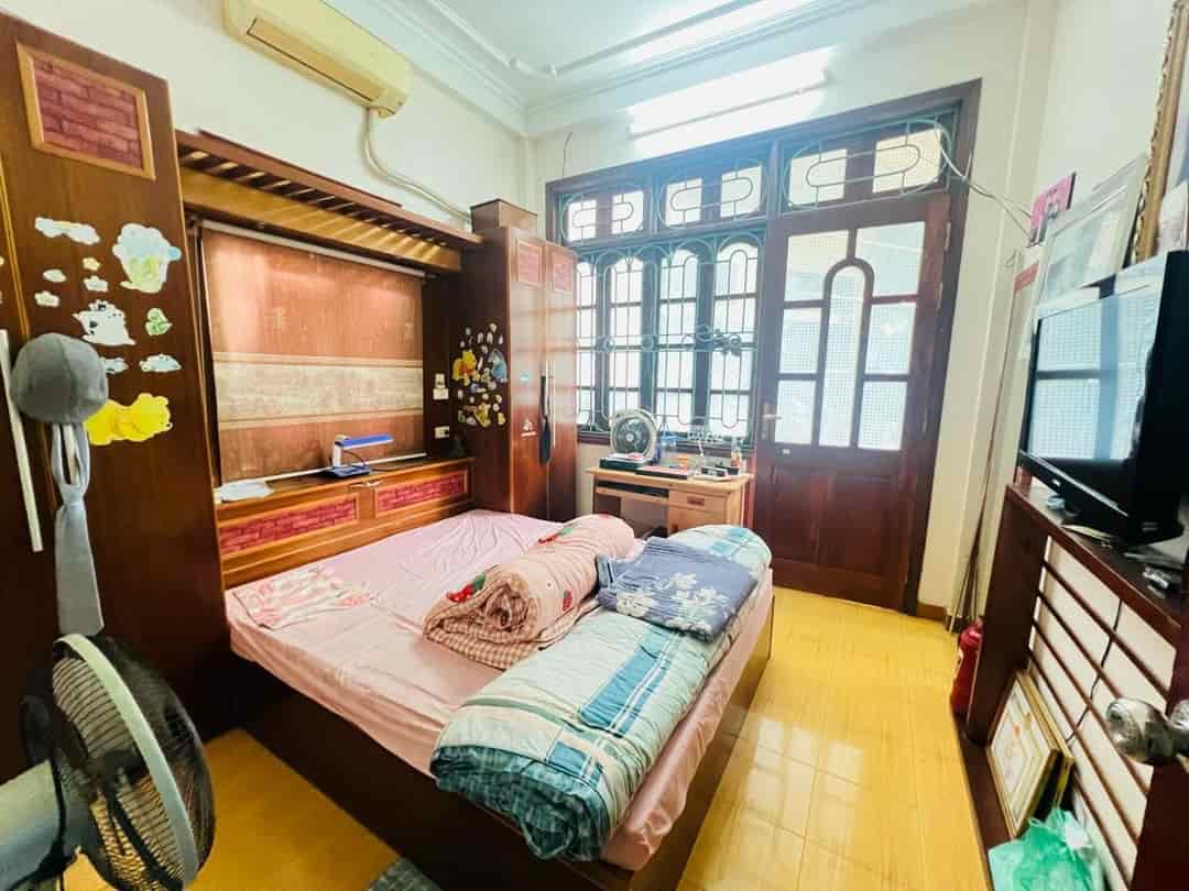 Phân lô Nguyễn Văn Huyên, Cầu Giấy 40m2, 4T, 4m, nhà hai thoáng, dân xây chắc chắn, ô tô đỗ cửa