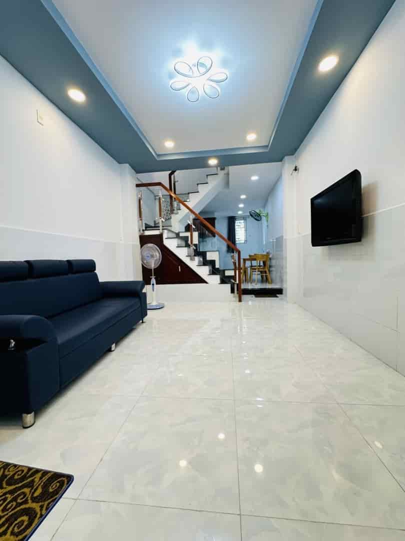 Bán nhà Bình Thạnh, 45m2, nở hậu, hẻm thông, chỉ 4 tỷ lẻ