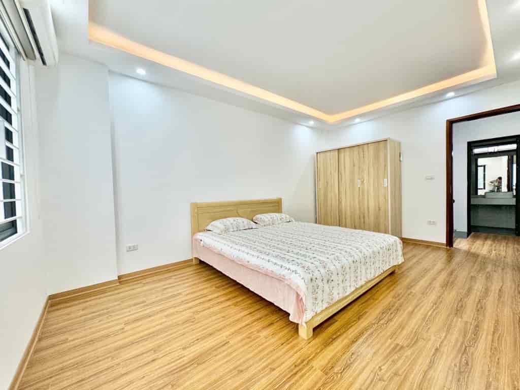 Bán nhà Thanh Xuân 40m2, 5 tầng dân xây ô tô đỗ cửa, kinh doanh giá 7 tỷ