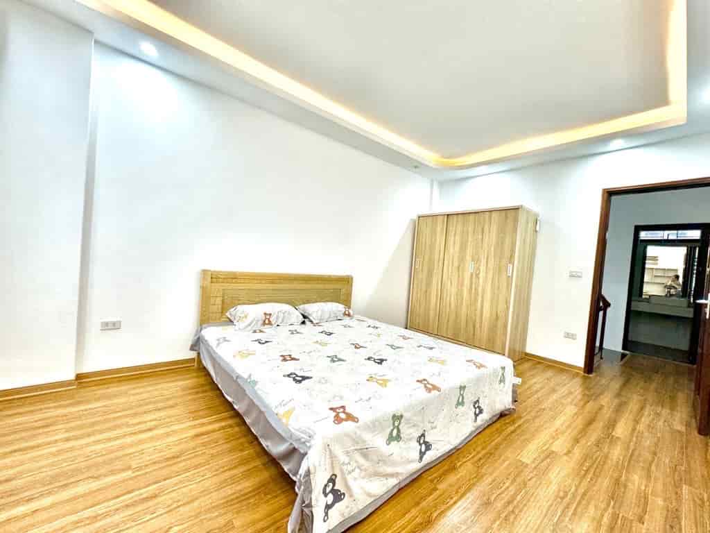 Bán nhà Thanh Xuân 40m2, 5 tầng dân xây ô tô đỗ cửa, kinh doanh giá 7 tỷ