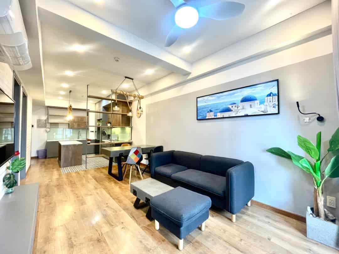 Chính chủ cần bán gấp căn hộ Saigon South Residences Nhà Bè DT 75m2, 2PN, 2WC, full nội thất cao cấp, 1 tỷ 550