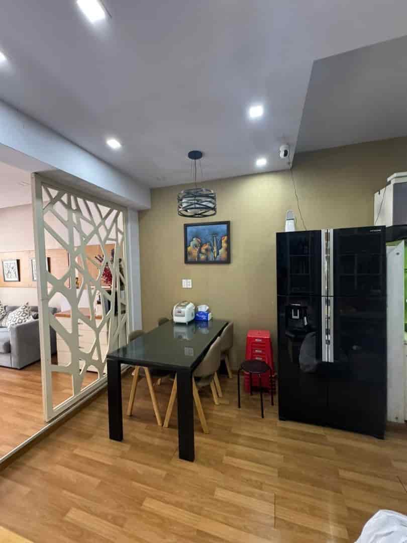 Bán chung cư Riva Park quận 4, diện tích 80m2, 2 phòng ngủ, 2 vệ sinh full nt, giá bán 1 tỷ 570