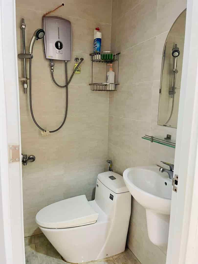 Bán chung cư B1 Trường Sa, quận Bình Thạnh 2pn 2wc 60m2, giá 1 tỷ 51