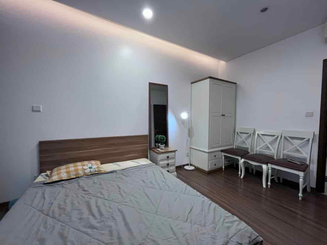 Bán căn hộ chung cư Pearl Plaza quận Bình Thạnh, 2pn 2wc 102m2, giá 2 tỷ 7