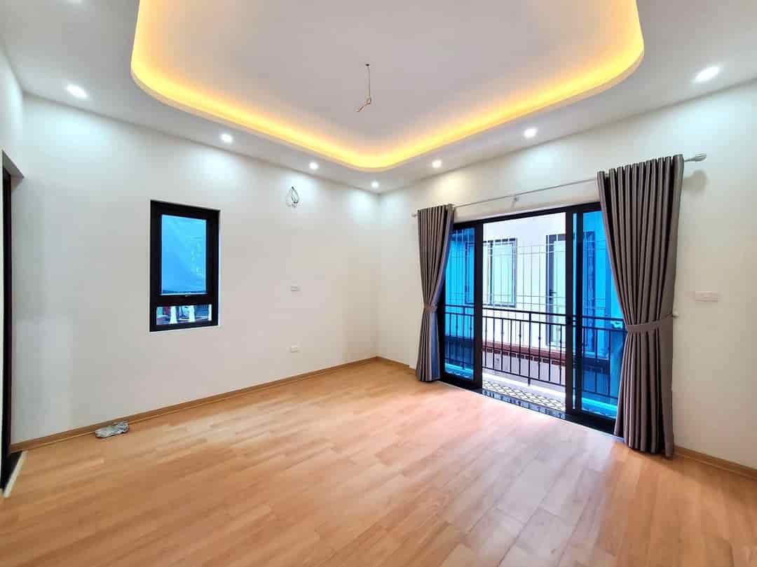 Nhà lô góc, Khương Trung, Thanh Xuân 32m2 x 4t, giá chỉ 3.98 tỷ.