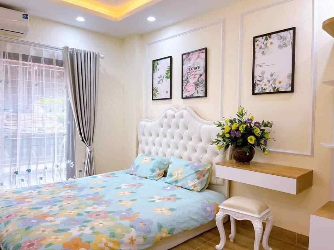 Bán chung cư mini Phố Hoàng Ngân, q. Thanh Xuân 45m2 x 5t, giá 6.9 tỷ, ô tô đỗ 30 mét.