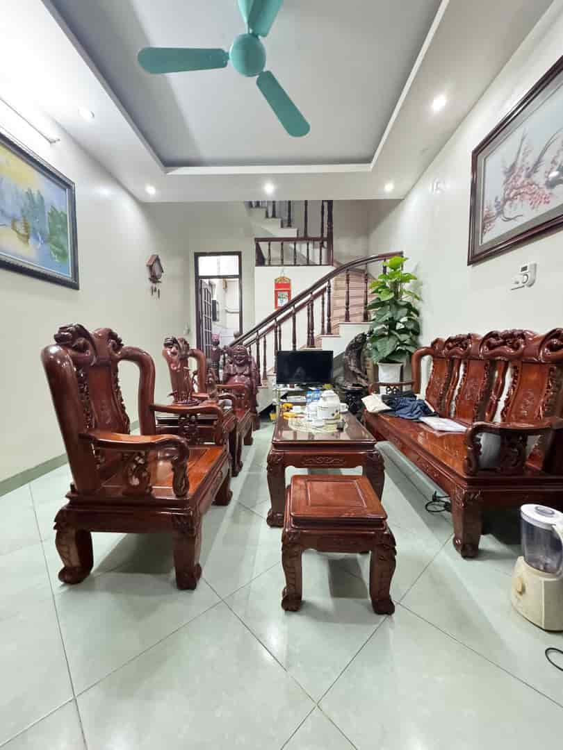 Bán nhà phố Vương Thừa Vũ, Thanh Xuân 50m2, 4T, giá 9 tỷ, lô góc cực thoáng