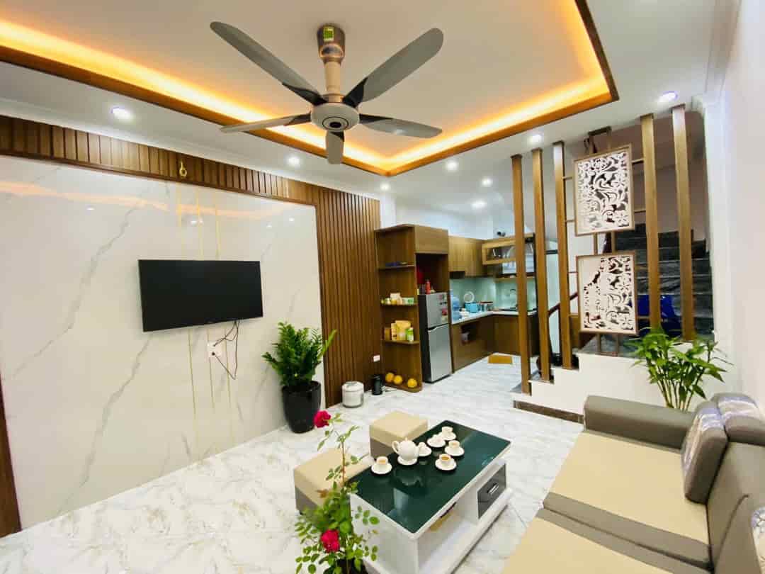 Bán nhà phố Cự Lộc, Thanh Xuân, dt 30m2, 5T, giá 4.35 tỷ, ngõ rộng thoáng