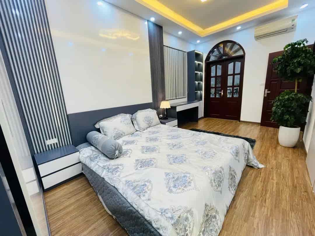 Lò đúc, Hai Bà Trưng, 45m2, 4 tầng, mặt tiền 8m, nhà mới đẹp long lanh, 1 bước chân ra phố, thông tứ tung