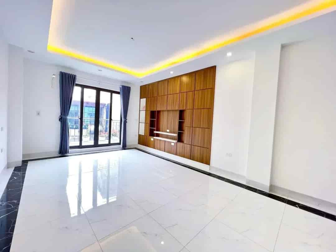 An Dương Vương, Tây Hồ, 50m2 hàng xóm Ciputra đẳng cấp, ô tô tránh, góc thoáng, nhà mới 5 tầng, gara đẹp