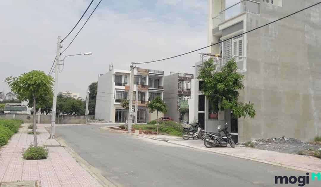 Bán đất chính chủ 180m2 đường 12E Nguyễn văn Tăng, phường Long Thạch Mỹ, quận 9, TPHCM