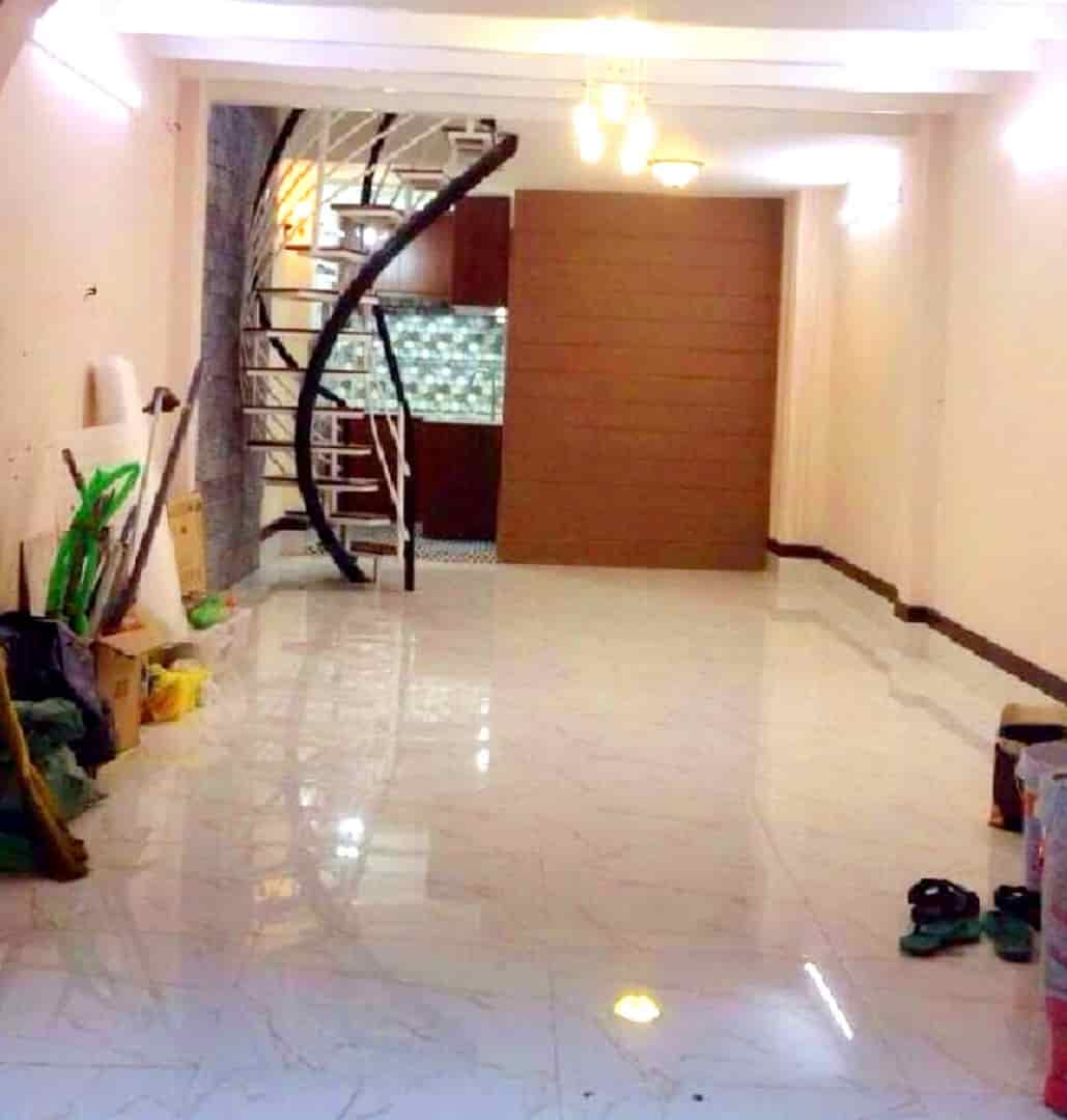 Chủ định cư nước ngoài, cần bán nhà phường 9 Tân Bình, 40m2, hẻm xe hơi, nhỉnh 3 tỷ