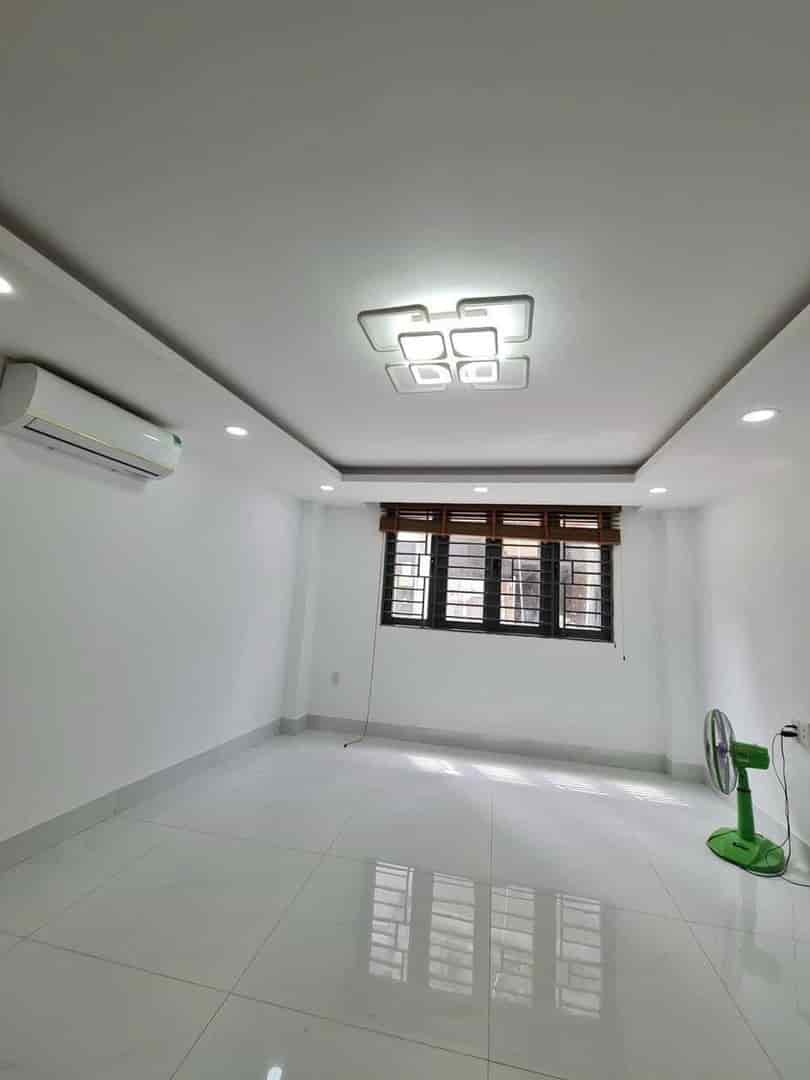 Cho thuê NNC Nguyễn Văn Đậu, Bình Thạnh, 50m2, giá 15tr