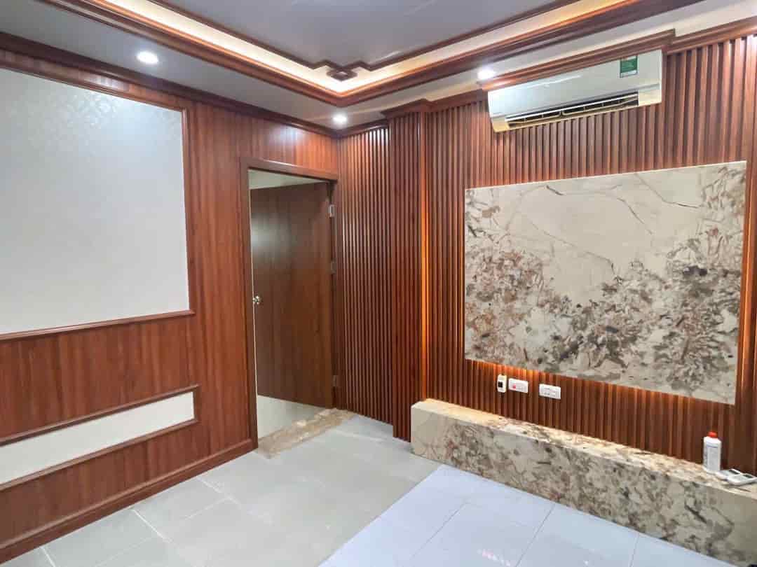 Bán căn tập thể tầng 1, 3 ngủ và 2Wc, Thanh Xuân Nam, Q Thanh Xuân, Hà Nội, mặt đường ô tô tránh và đỗ trước