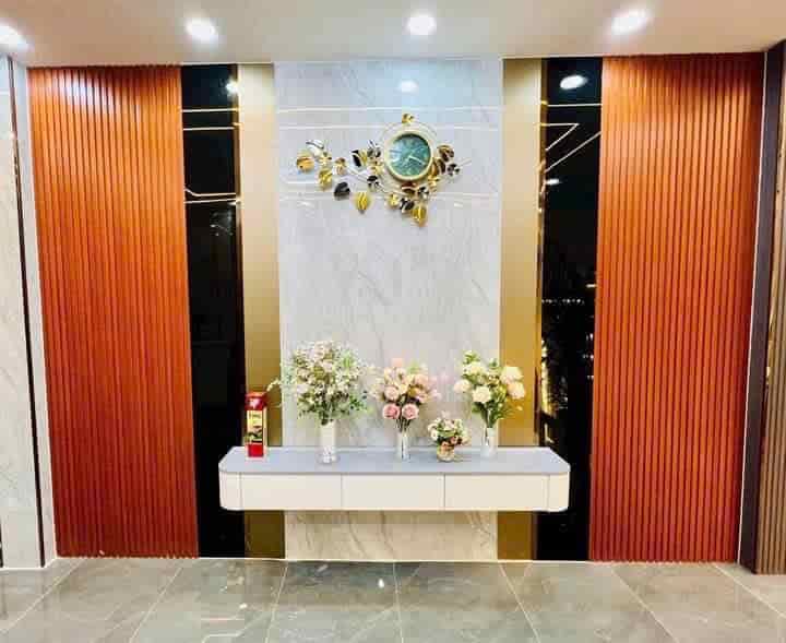 Nhà đẹp phố Cầu Bươu Thanh Trì, 50m2, 5 tầng, mt 5m, giá hơn 7 tỷ