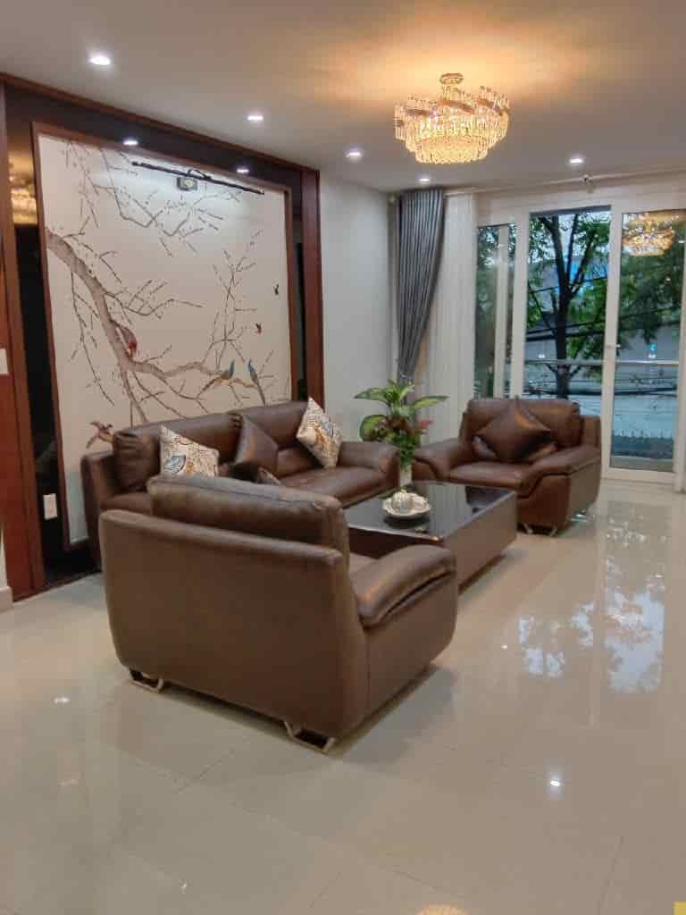 Bán nhà Bồ Đề, 75m2, 4t, 10,5 tỷ, ngõ nông, ô tô vào, nhà thiết kế cực đẹp