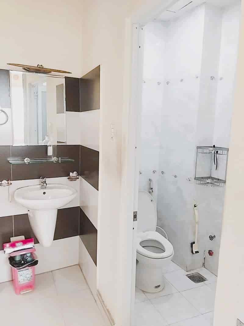 Nhà 4PN, 4WC, nở hậu, giá rẻ, Hoà Hưng quận 10