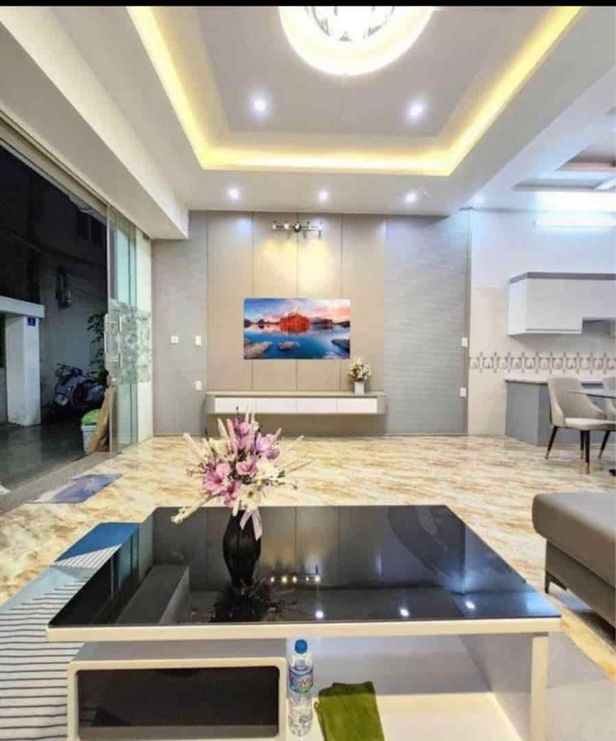 Trung tâm Long Biên, ngõ ô tô tránh 50m2 giá  nhỉnh 6 tỷ