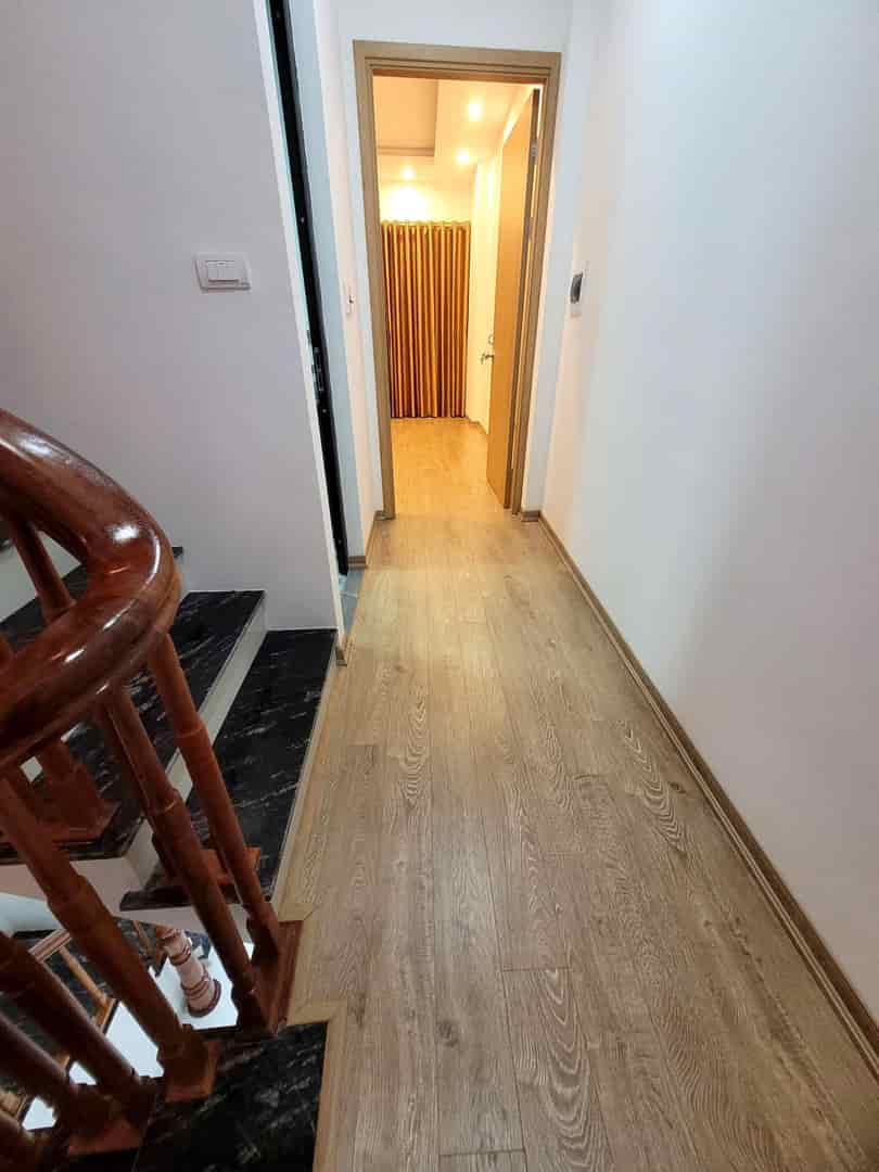 Nhà giáp Yên Nghĩa, lô góc thoáng ô tô qua nhà, 5 tầng, 39m2