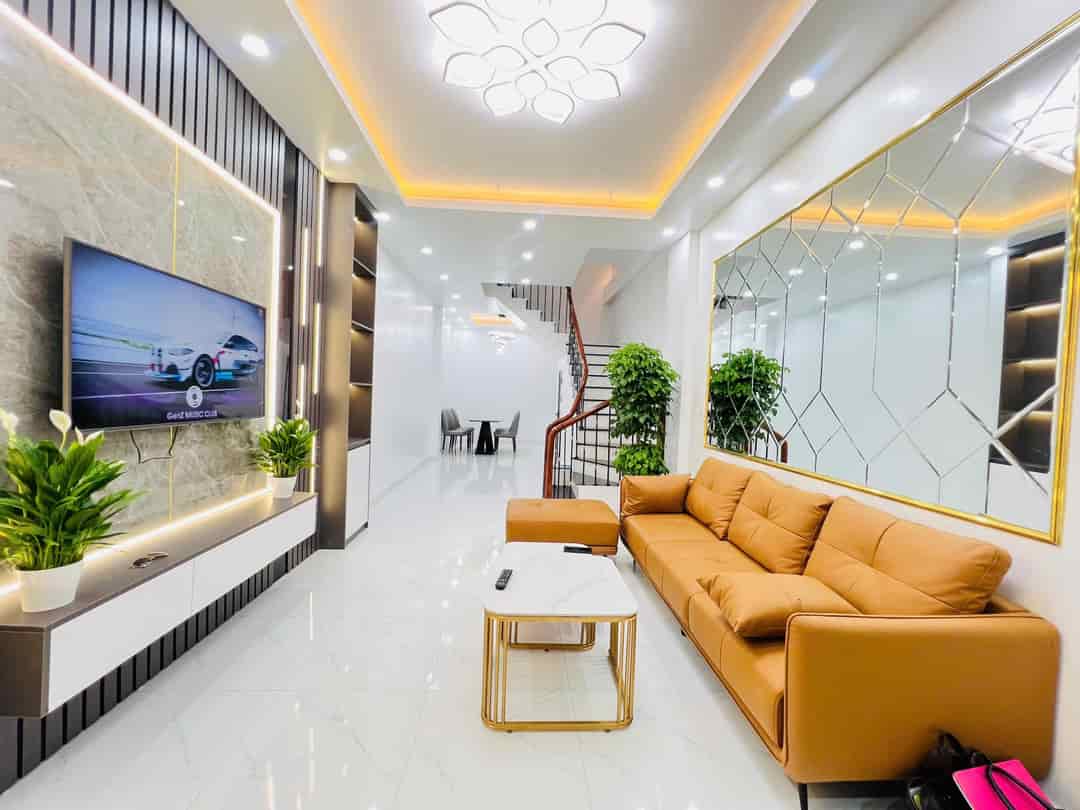 Nhà đẹp, ô tô, khẩu Hà Đông, 5 tầng, 38m2, 2.84 tỷ