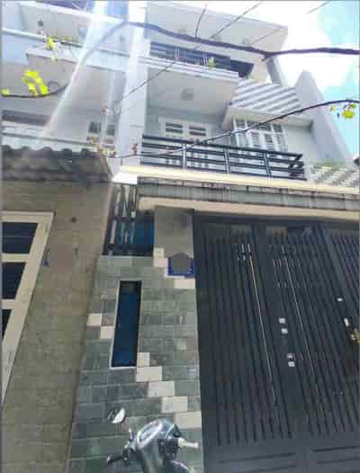 Bán nhà 3 tầng, Tân Phú, ngang hiếm 5m, khu an ninh, dân trí