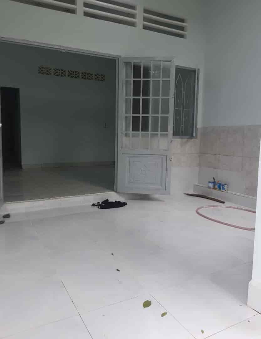 Bán nhà giá 1 tỷ 900100m2, phường Phú Cường