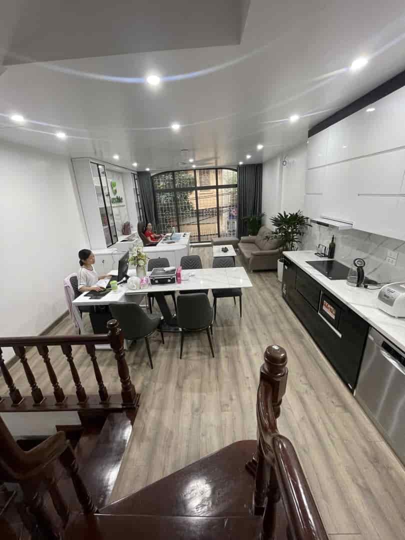 Bán nhà Lạc Long Quân, Cầu Giấy, 51m2, 5 tầng mt 5m, gara ô tô, kinh doanh, hơn 13 tỷ