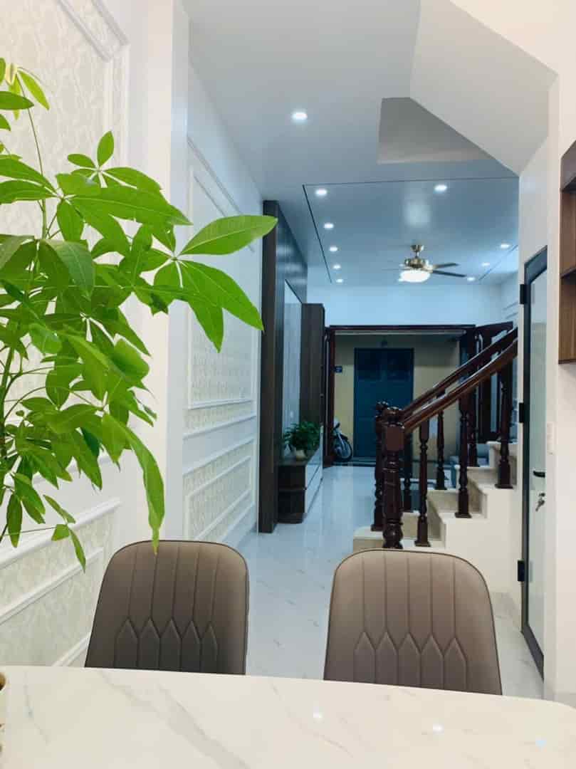 Lô đất tại con phố Lạc Long Quân, Tây Hồ, Hà Nội