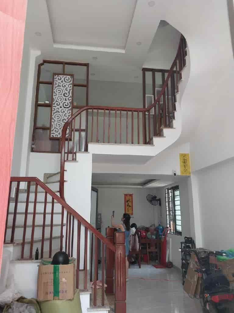 Nhà đẹp ở ngay, lô góc, ô tô, Định Công Thượng cực gần phố 43m2, giá chào 7.6 tỷ có thương lượng