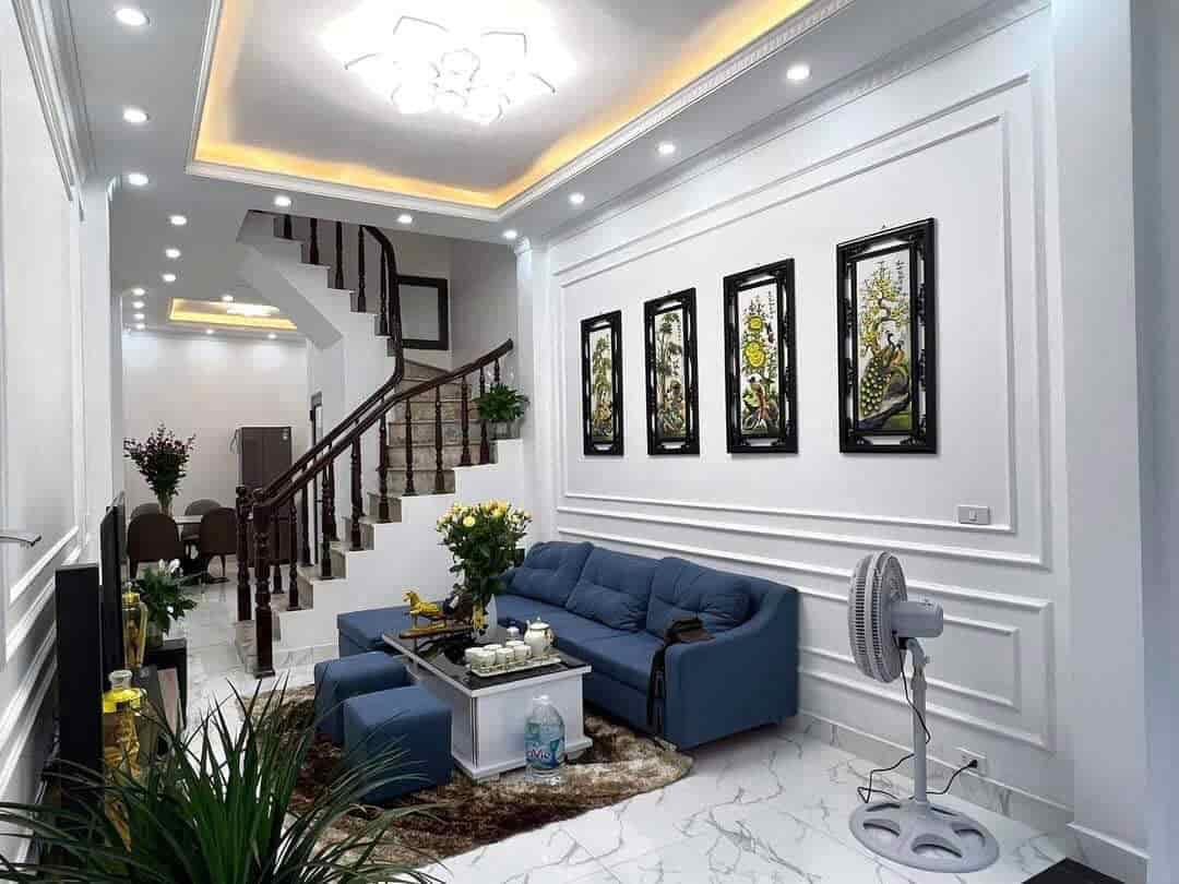 Nhà đẹp Gốc Đề, Hai Bà Trưng 45m2, 4 tầng, chủ tặng lại nội thất