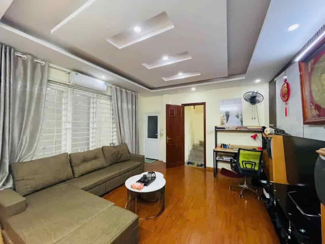 Bán nhà ở Trần Cung, 30m2, đầy đủ công năng, bay trong ngày, gần các trường Đại học