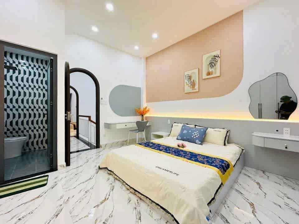 Gần công viên Vinhomes Central Park, nhà 57m2, bán 2tỷ300, Trần Não, P.Bình An, Q2, 2 tầng 3PN 3WC, sổ sẵn