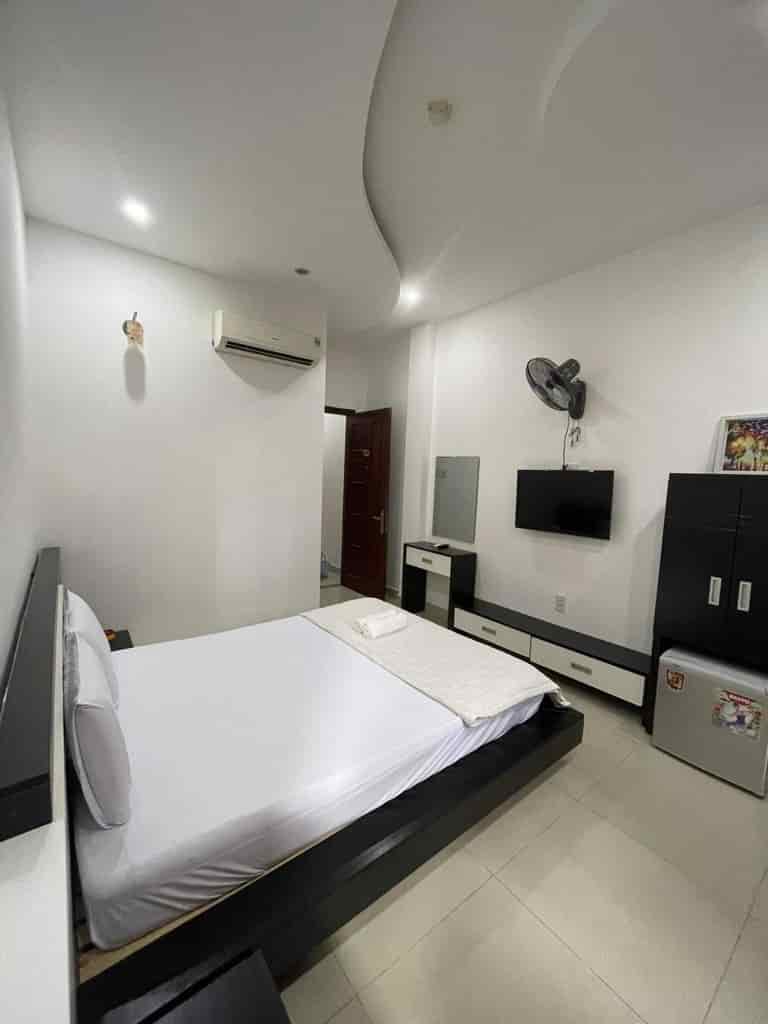 Bán hotel khu dân cư Trung Sơn, ngay khu biệt thự cao cấp, đang cho thuê 50 tr/tháng, chỉ 17 tỷ