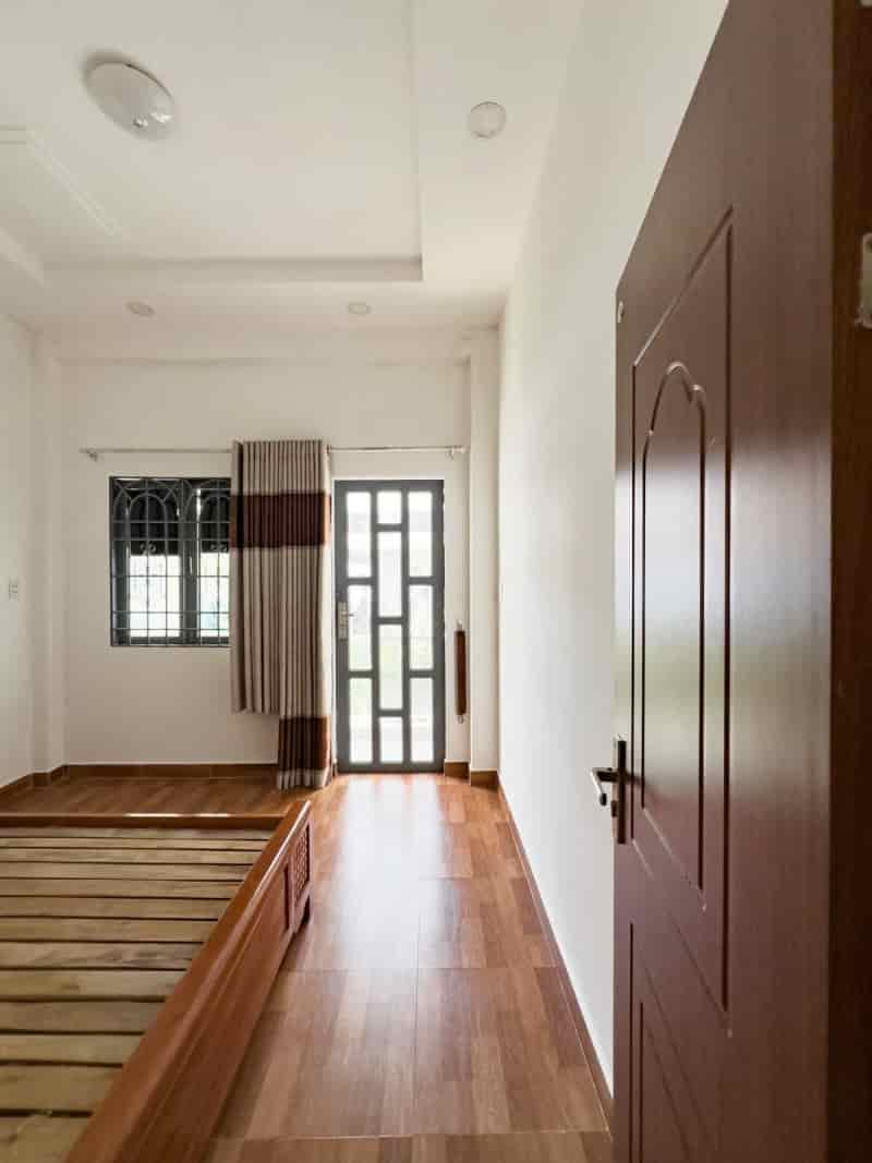 Bán nhà Hoàng Hoa Thám, hẻm 3m thông, SD 128m2, dòng tiền 240/năm