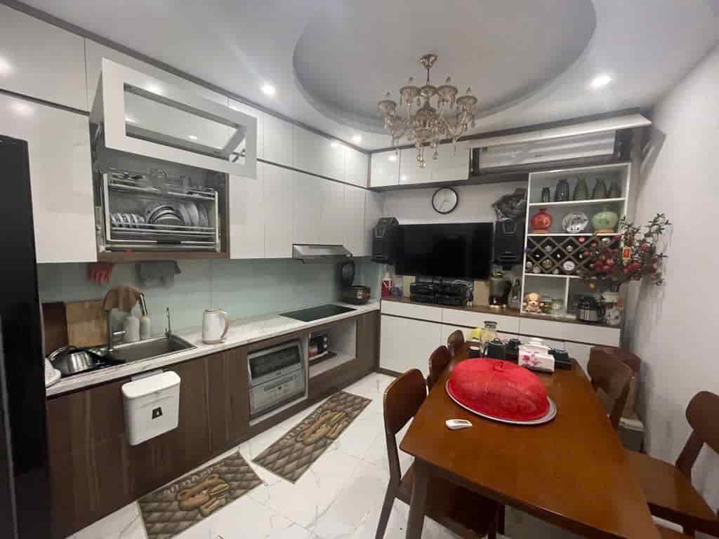 Bán nhà Đội Cấn Ba Đình, 41m2, sổ nở hậu, 6.3 tỷ