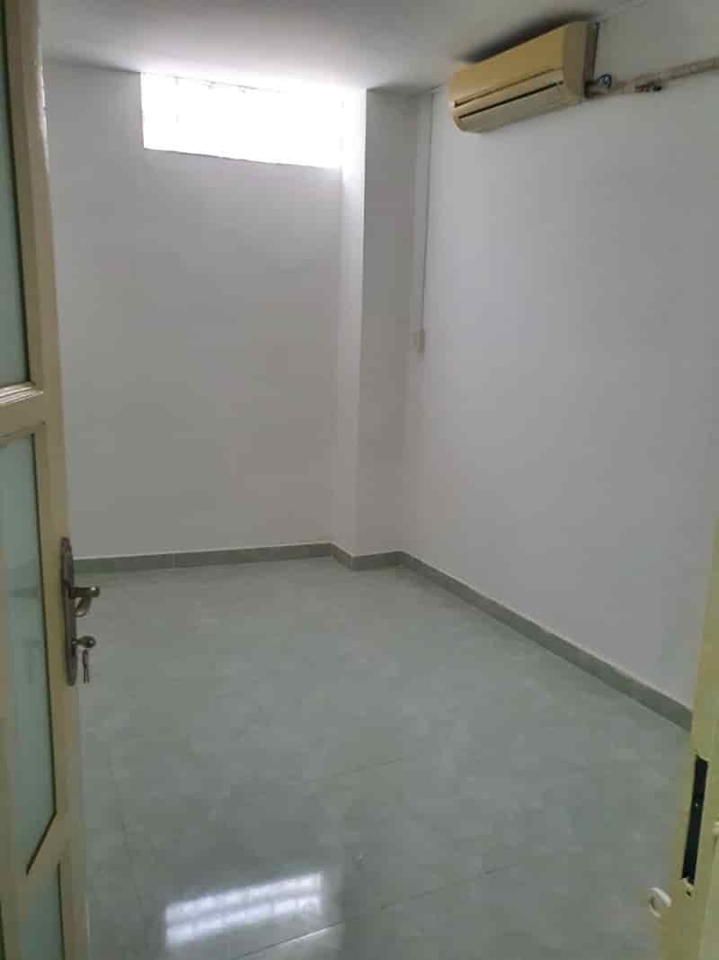 Bán nhà Hoàng Hoa Thám, hẻm 5m, 70m2 = (5.5x11.5)m, 320/Y