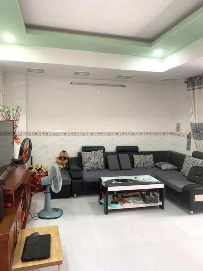 Bán nhanh nhà q3, hẻm ô tô, 52m2, giá 1 tỷ 520, shr