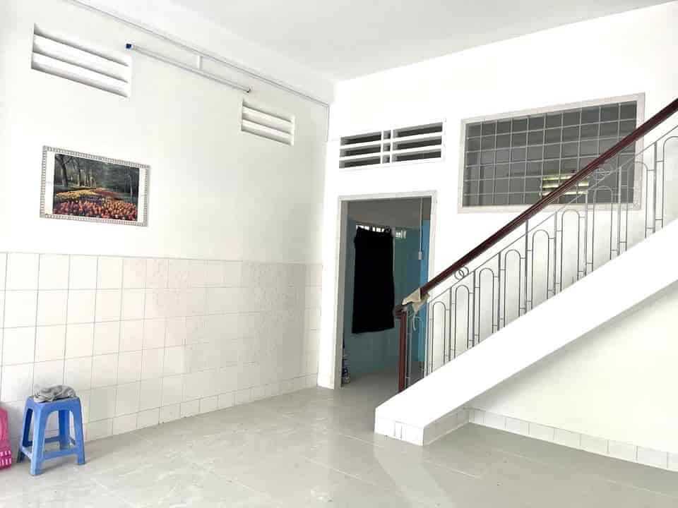 Bán nhà 1t2l đường Gò Ô Môi, phường Phú Thuận, q.7, 60m2, shr, hxh, 978tr bao thuế phí