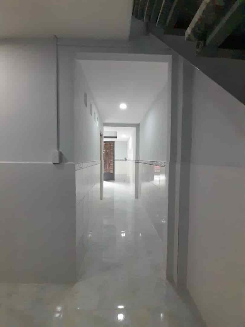 Vỡ nợ bán nhà 60m2, 1 tỷ 1, Hưng Phú Q8 sổ riêng cho thuê 9 triệu sổ riêng