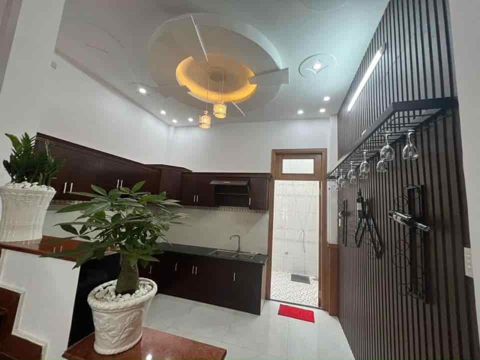 Cần bán nhanh nhà quận 8, 72m2 giá 1,27 tỷ sổ hồng riêng