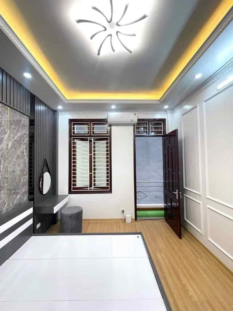 Thuỵ Khuê, 30m, 4.x tỷ, giá đẹp thị trường, full nội thất