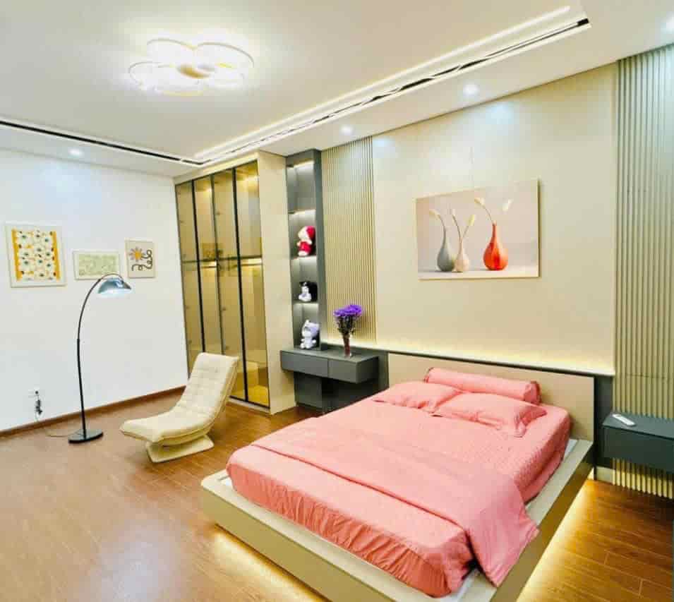 20m ra phố, nhà đẹp, không quy hoạch, chủ thiện chí