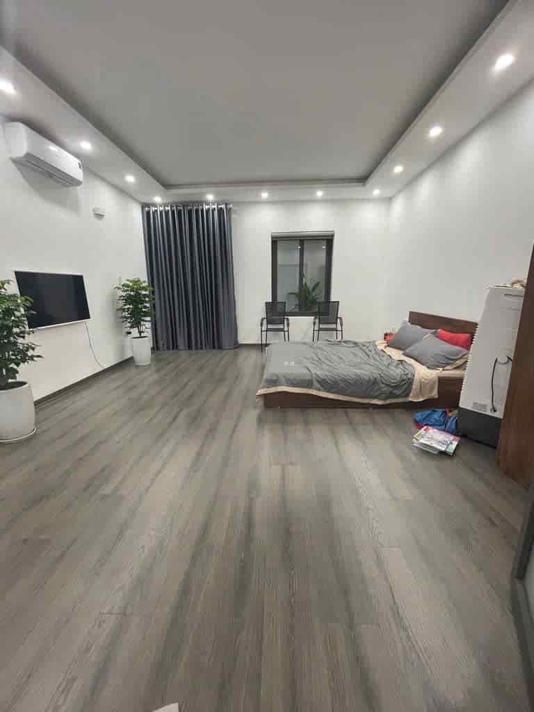 Nhà Đoàn Thị Điểm 50m2, mặt tiền 4m, siêu gần oto đỗ cửa