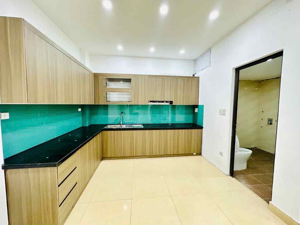 Nhà TÂY HỒ 80m2 x MẶT TIỀN ĐẸP 8M, thang máy, kinh doanh, ngõ ô tô 7 chỗ lùi cửa.