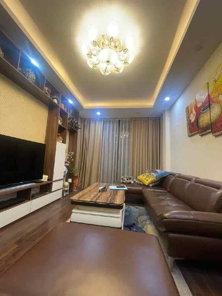 Ba Đình nhà đẹp 42M2 cách 50m ra ô tô tránh.