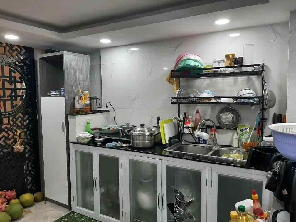 Bán nhà 1T2L Sư Vạn Hạnh, Q.10, 58m2 1ty150 triệu